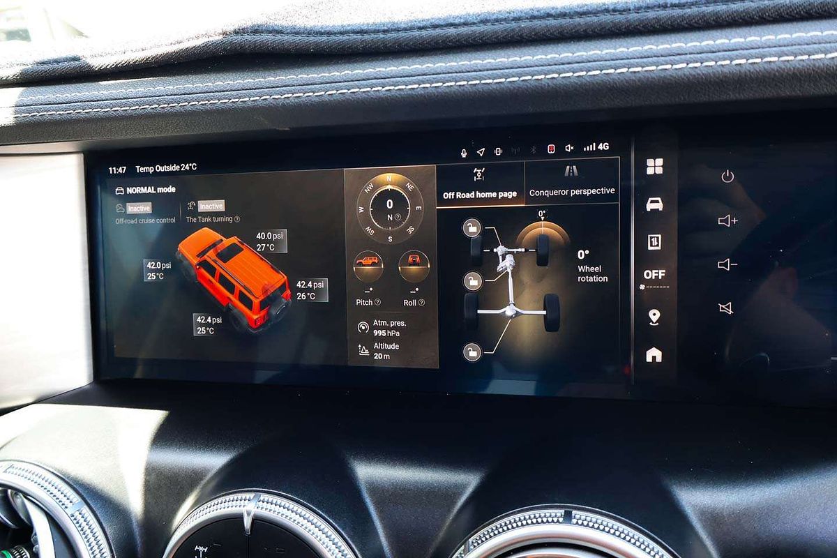 2024 GWM Tank 300 Ultra Hybrid P01