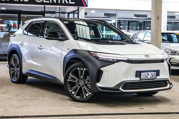2024 Toyota bZ4X YEAM15R