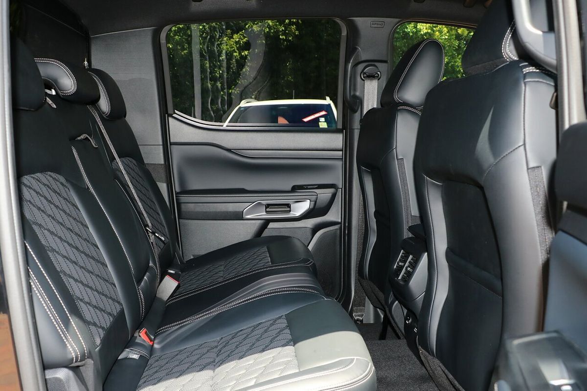 2025 Ford Ranger Platinum 4X4 3.0L