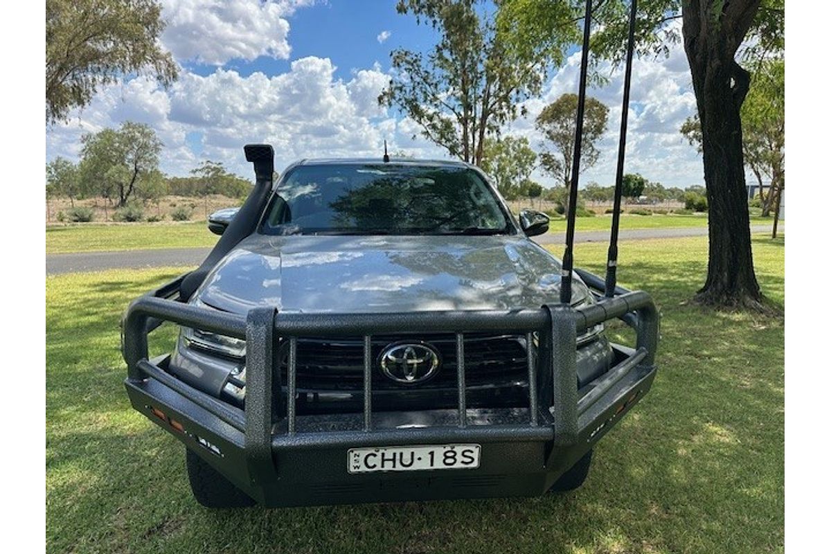2021 Toyota Hilux SR5 GUN126R 4X4