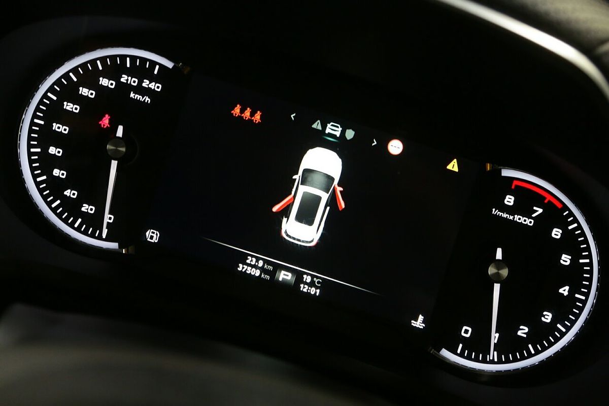 2024 MG HS Vibe SAS23