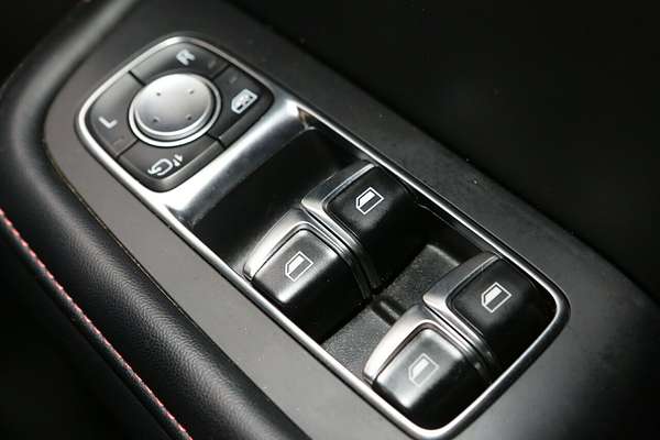 2024 MG HS Vibe SAS23