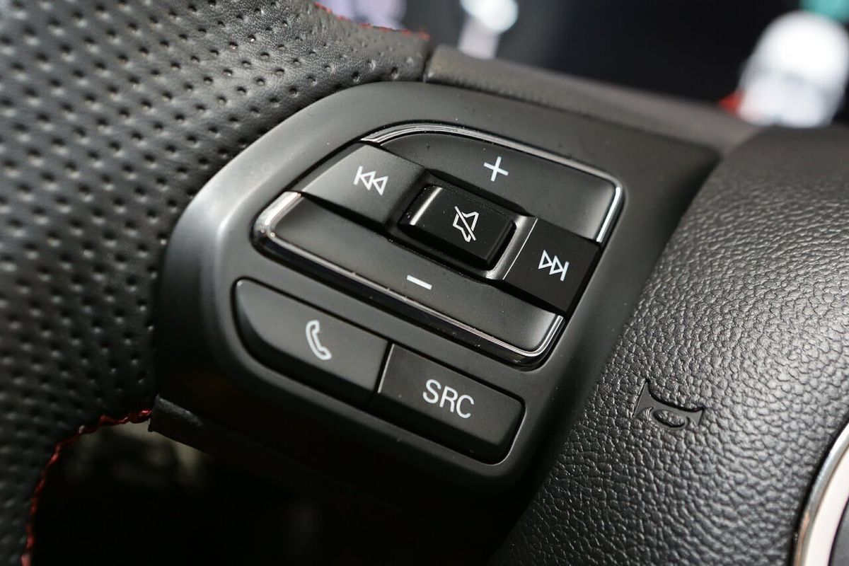 2024 MG HS Vibe SAS23