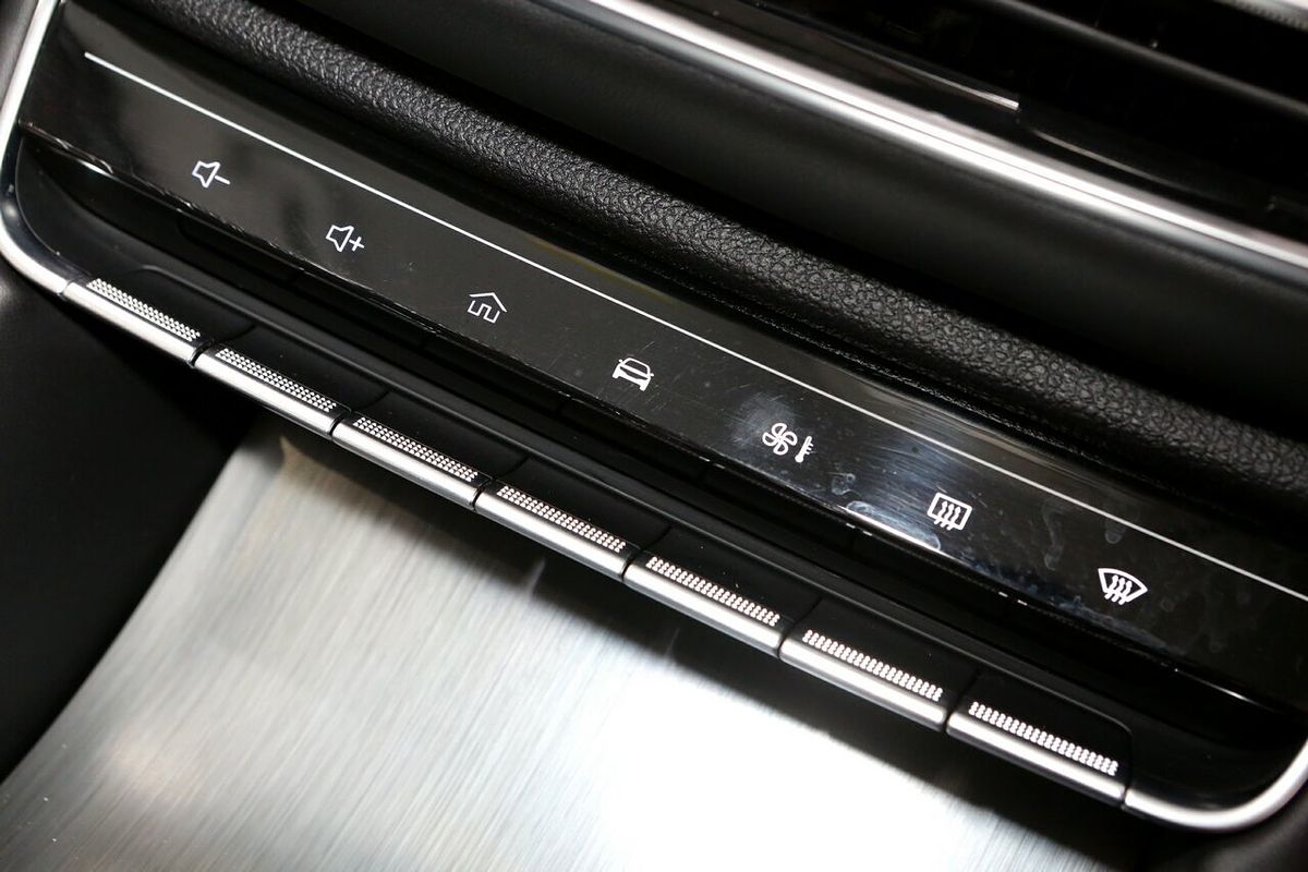 2024 MG HS Vibe SAS23