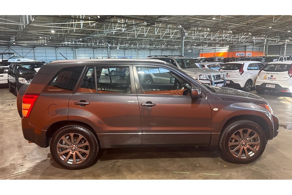 2015 Suzuki Grand Vitara Sport JB