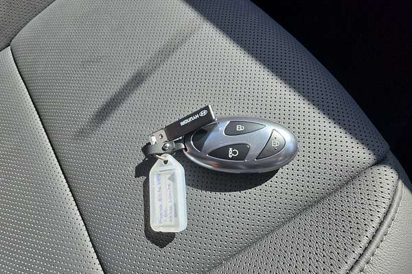 2025 Hyundai Kona Hybrid Elite SX2.V3