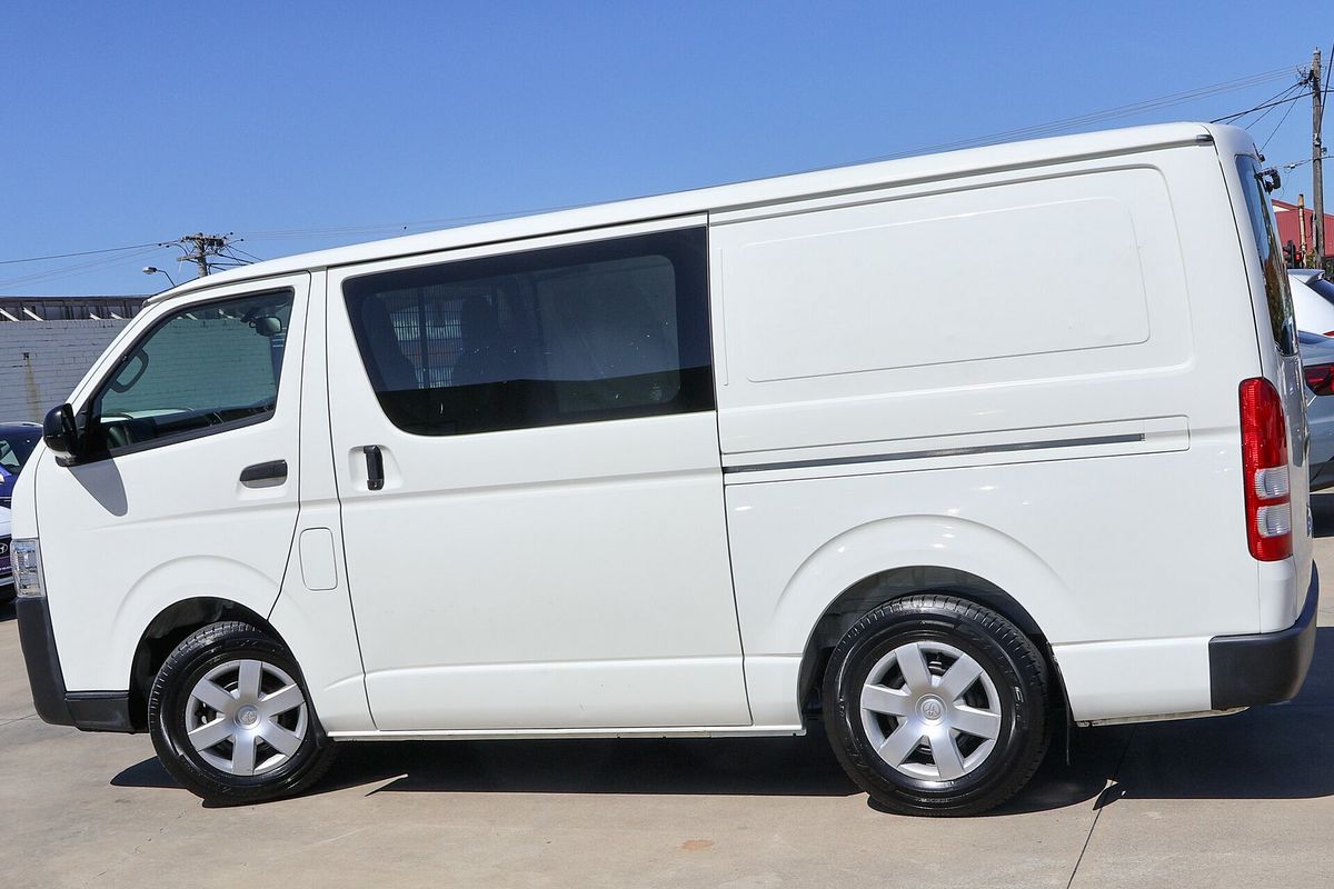 2016 Toyota Hiace TRH201R LWB