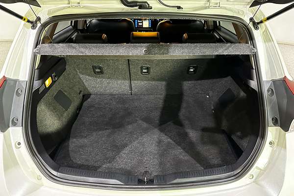 2017 Toyota Corolla ZR ZRE182R