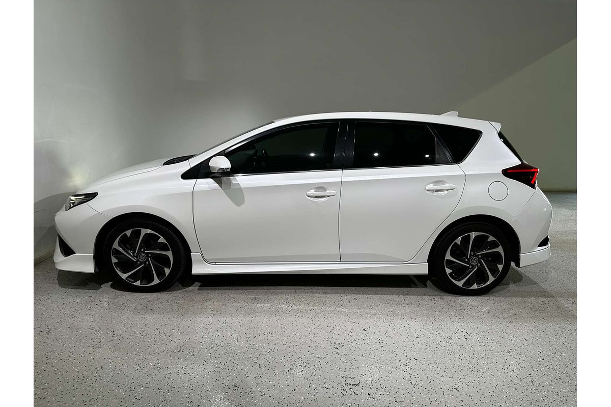2017 Toyota Corolla ZR ZRE182R