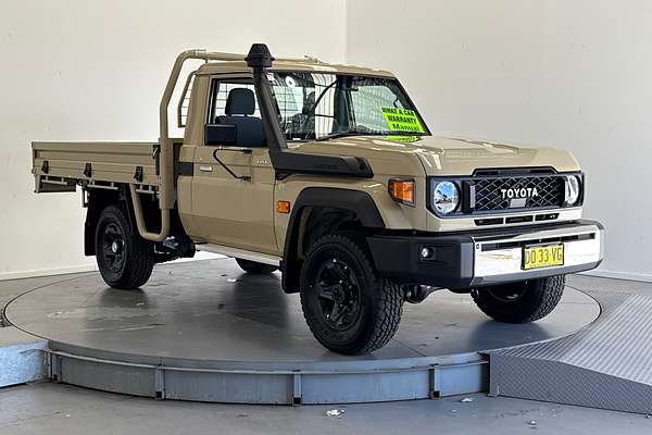 2025 Toyota Landcruiser GXL VDJL79R