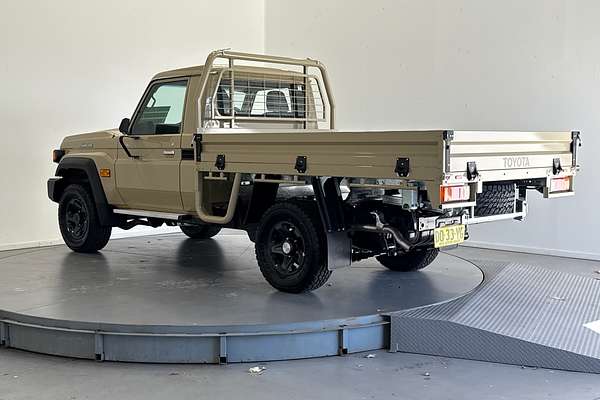 2025 Toyota Landcruiser GXL VDJL79R