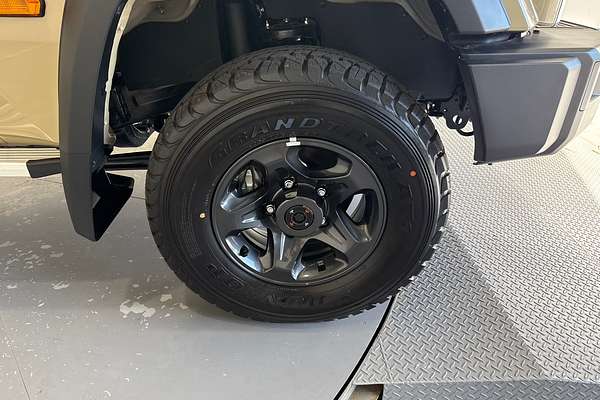 2025 Toyota Landcruiser GXL VDJL79R