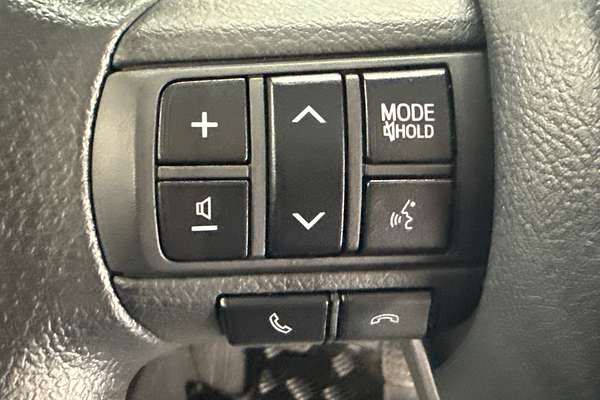 2025 Toyota Landcruiser GXL VDJL79R