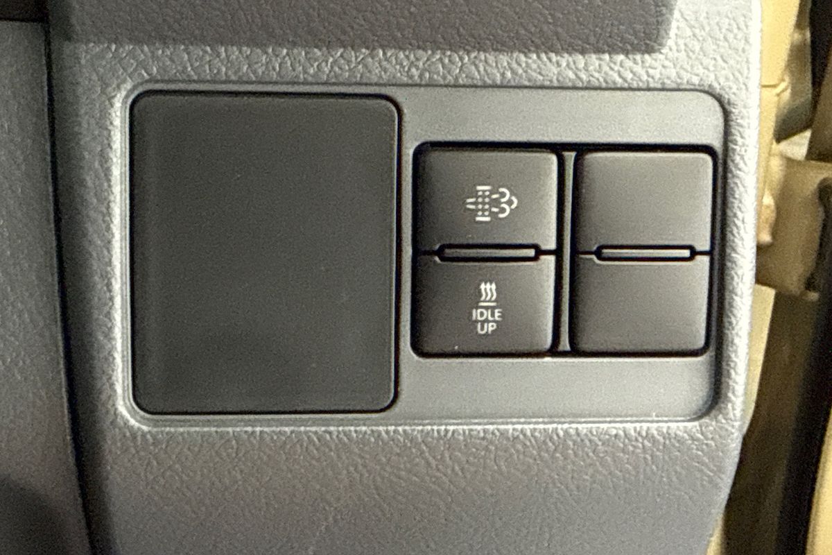 2025 Toyota Landcruiser GXL VDJL79R