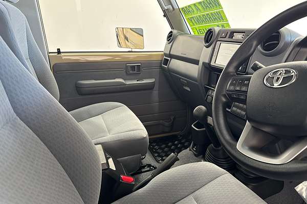 2025 Toyota Landcruiser GXL VDJL79R