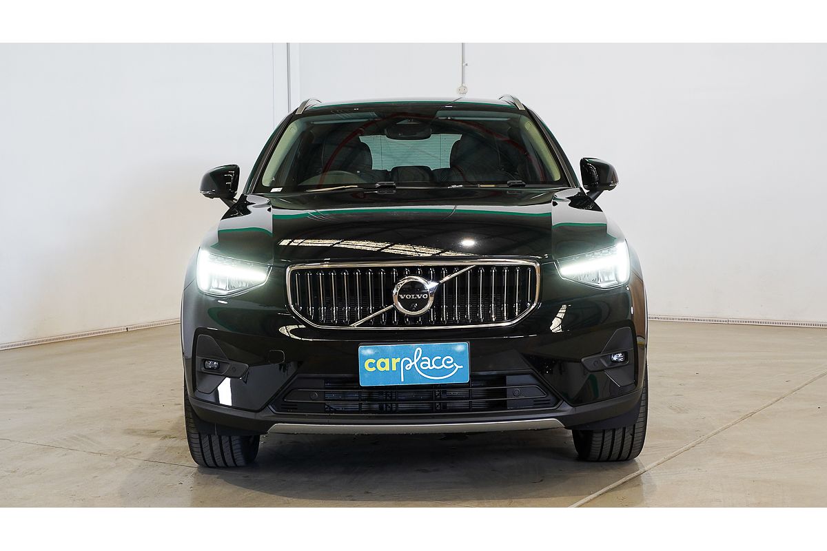 2023 Volvo XC40 Ultimate B4 Bright
