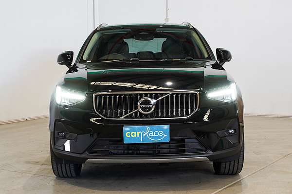 2023 Volvo XC40 Ultimate B4 Bright