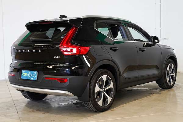 2023 Volvo XC40 Ultimate B4 Bright