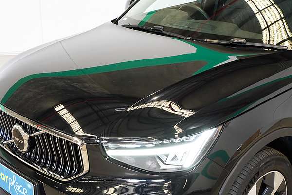 2023 Volvo XC40 Ultimate B4 Bright