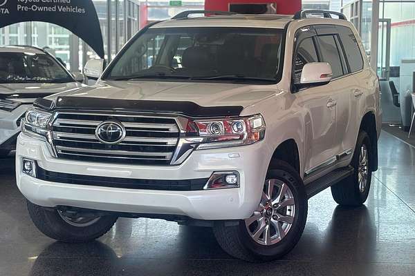 2017 Toyota Landcruiser Sahara VDJ200R