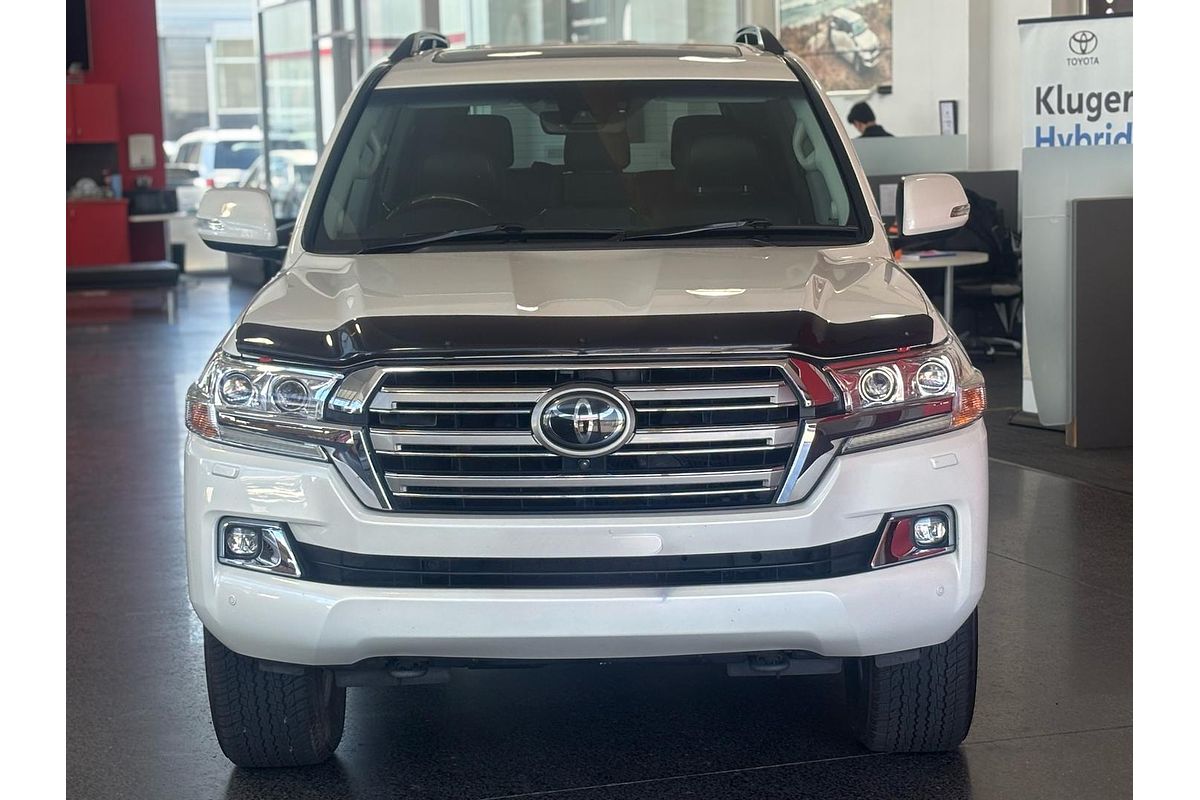 2017 Toyota Landcruiser Sahara VDJ200R