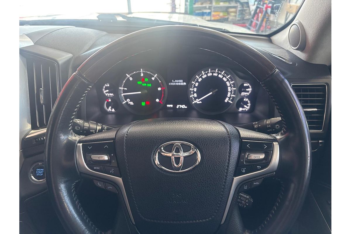 2017 Toyota Landcruiser Sahara VDJ200R