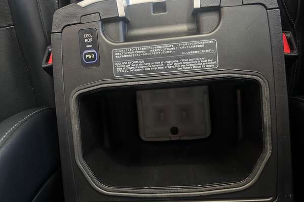 2017 Toyota Landcruiser Sahara VDJ200R