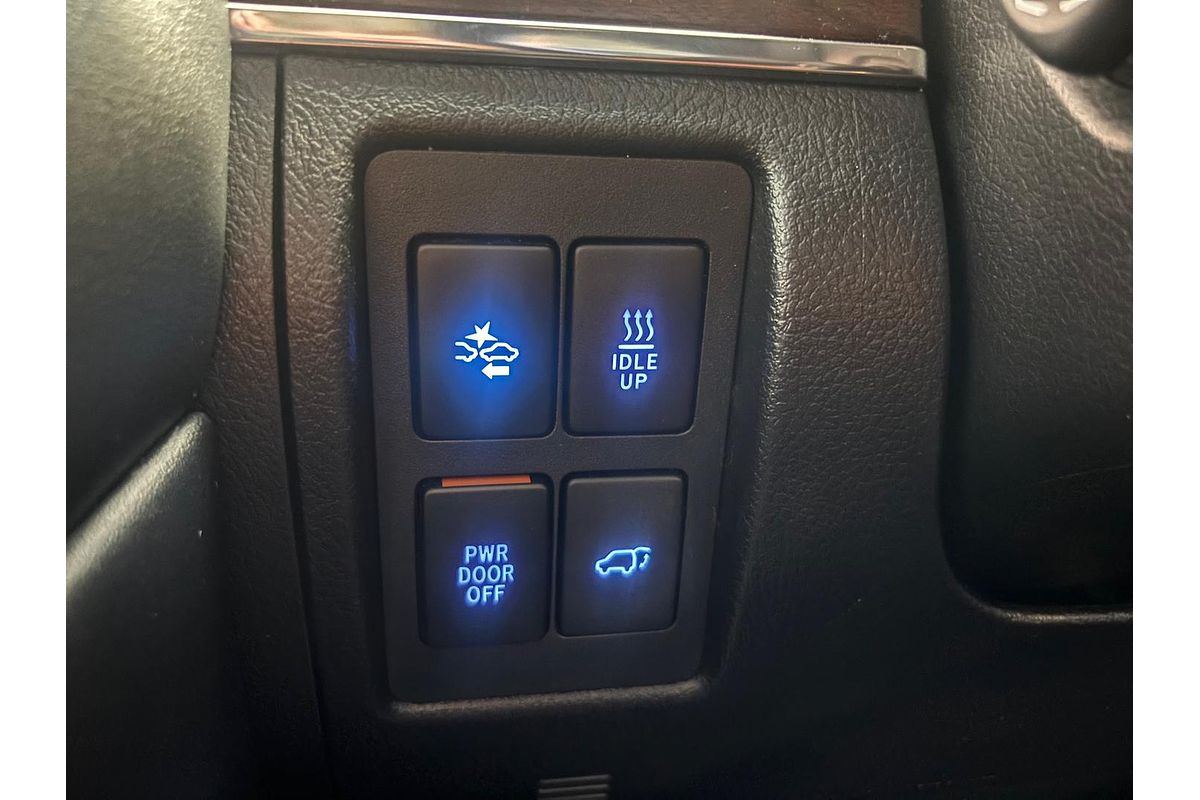 2017 Toyota Landcruiser Sahara VDJ200R