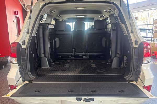 2017 Toyota Landcruiser Sahara VDJ200R