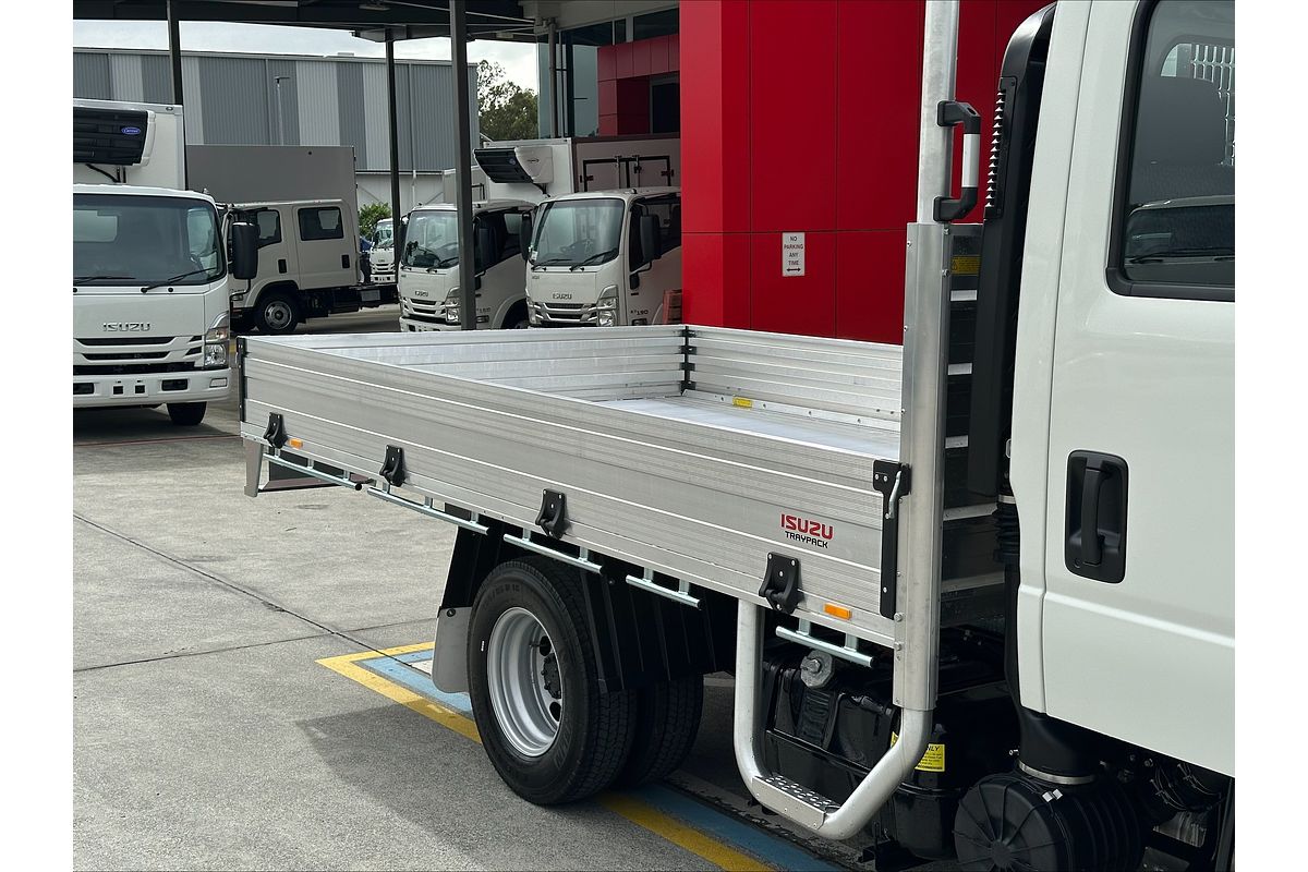 2025 Isuzu NNR 45 150
