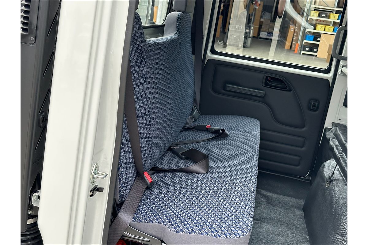 2025 Isuzu NNR 45 150