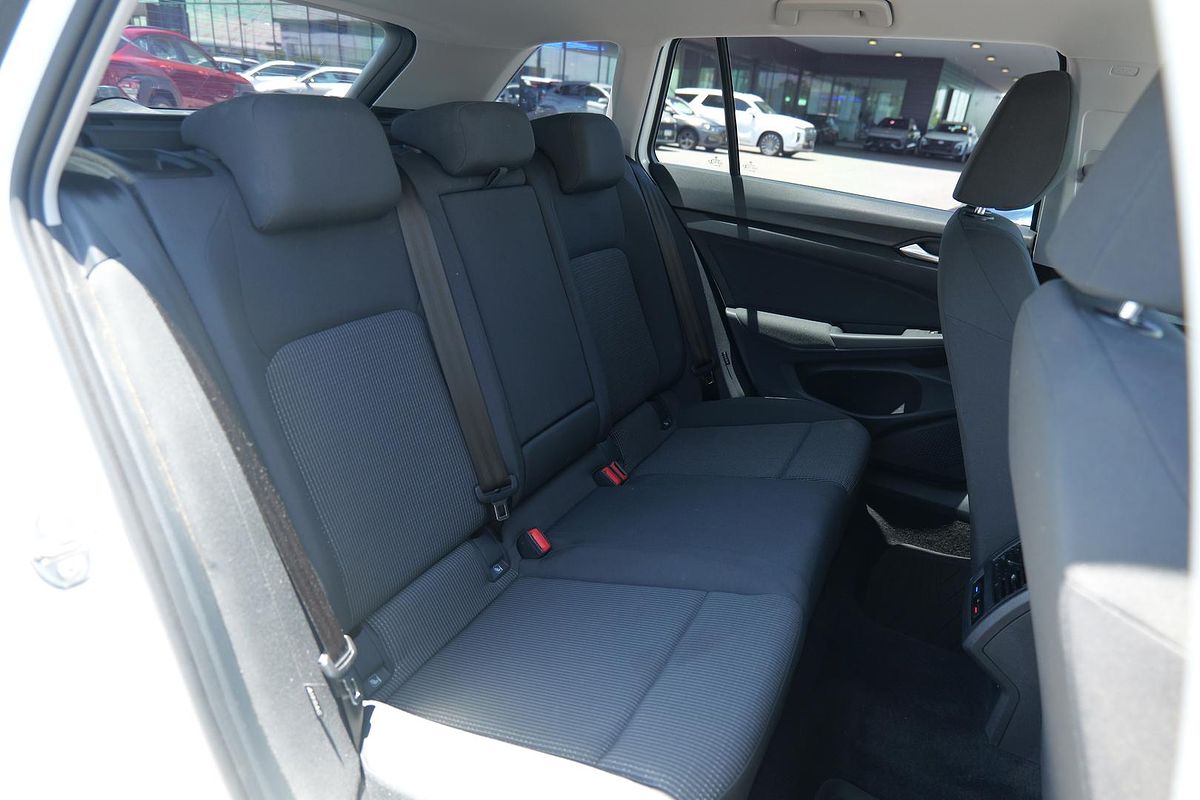 2021 Volkswagen Golf 110TSI 8