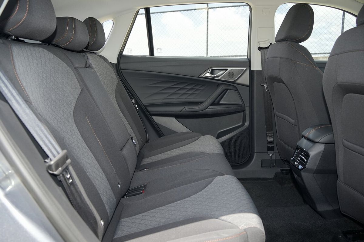 2025 MG HS Hybrid+ Excite AS33H