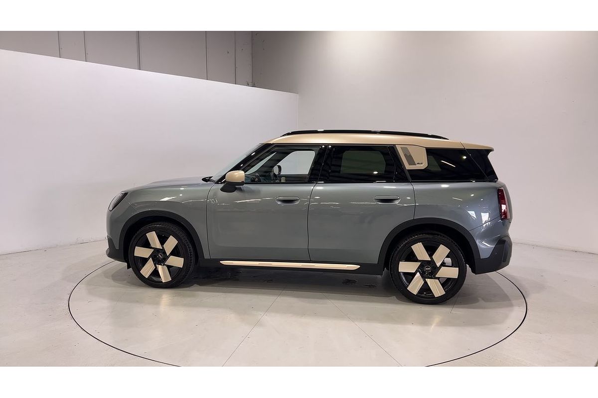 2025 MINI Countryman S Classic U25
