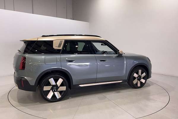 2025 MINI Countryman S Classic U25