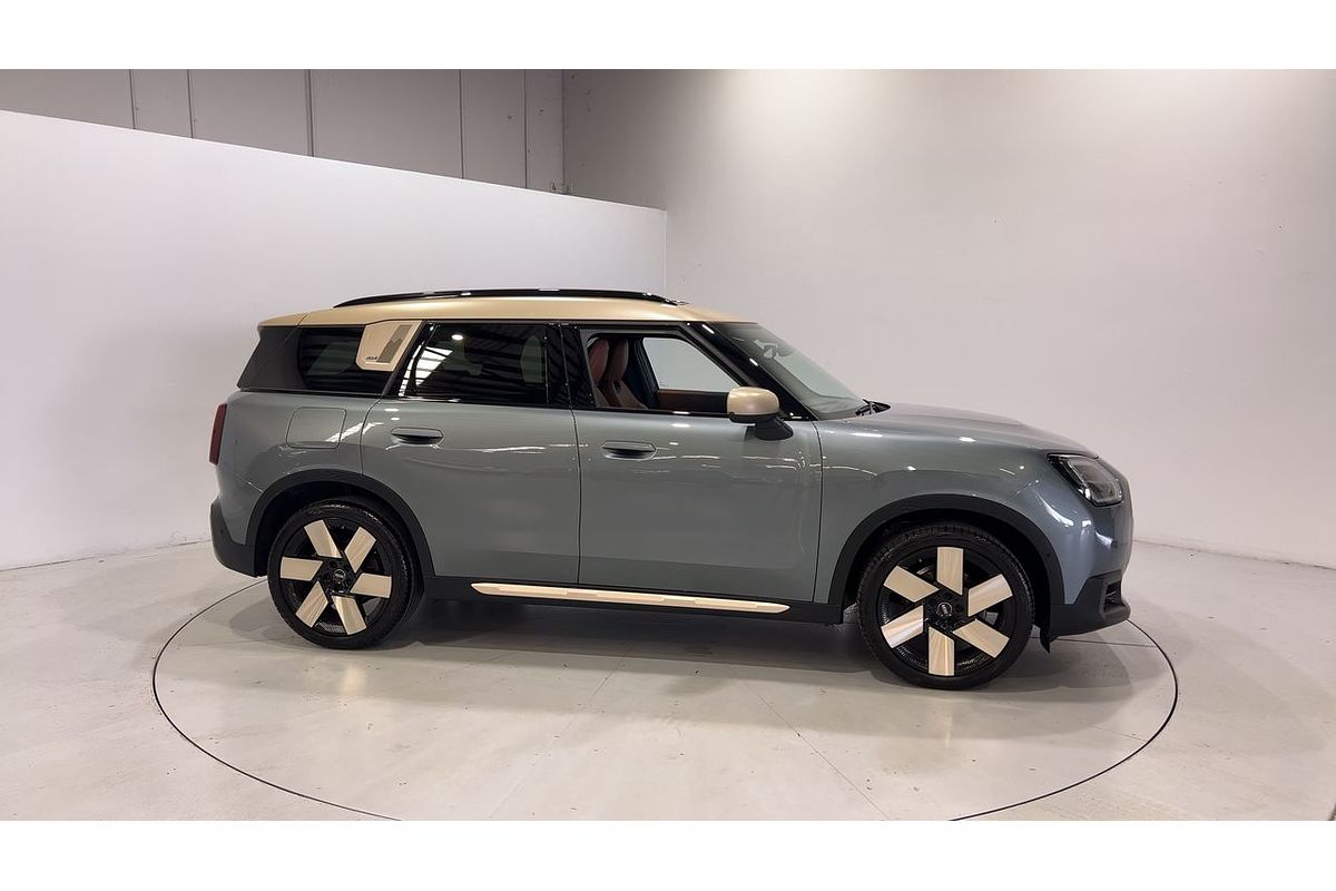 2025 MINI Countryman S Classic U25