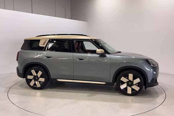 2025 MINI Countryman S Classic U25