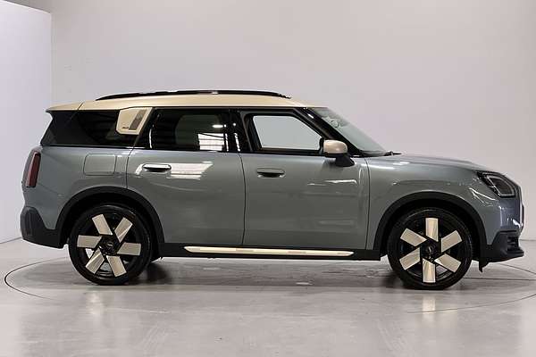 2025 MINI Countryman S Classic U25