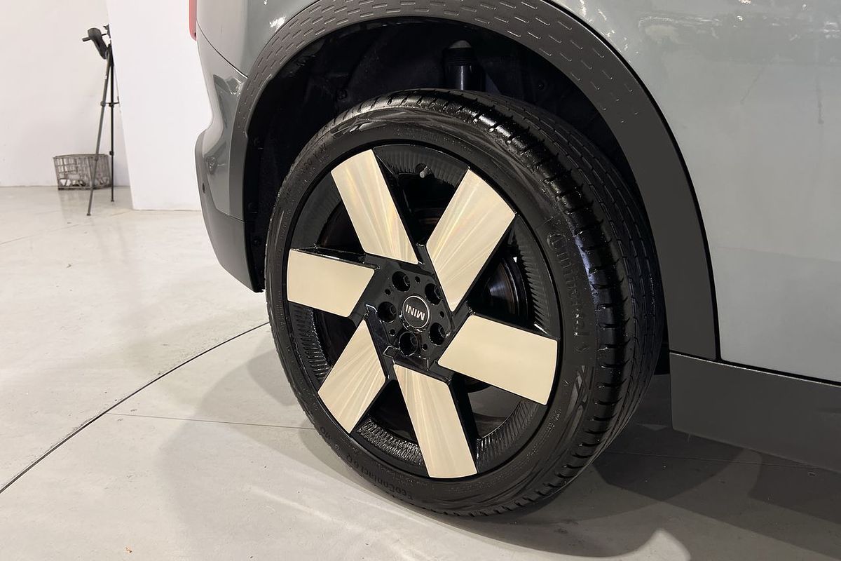 2025 MINI Countryman S Classic U25