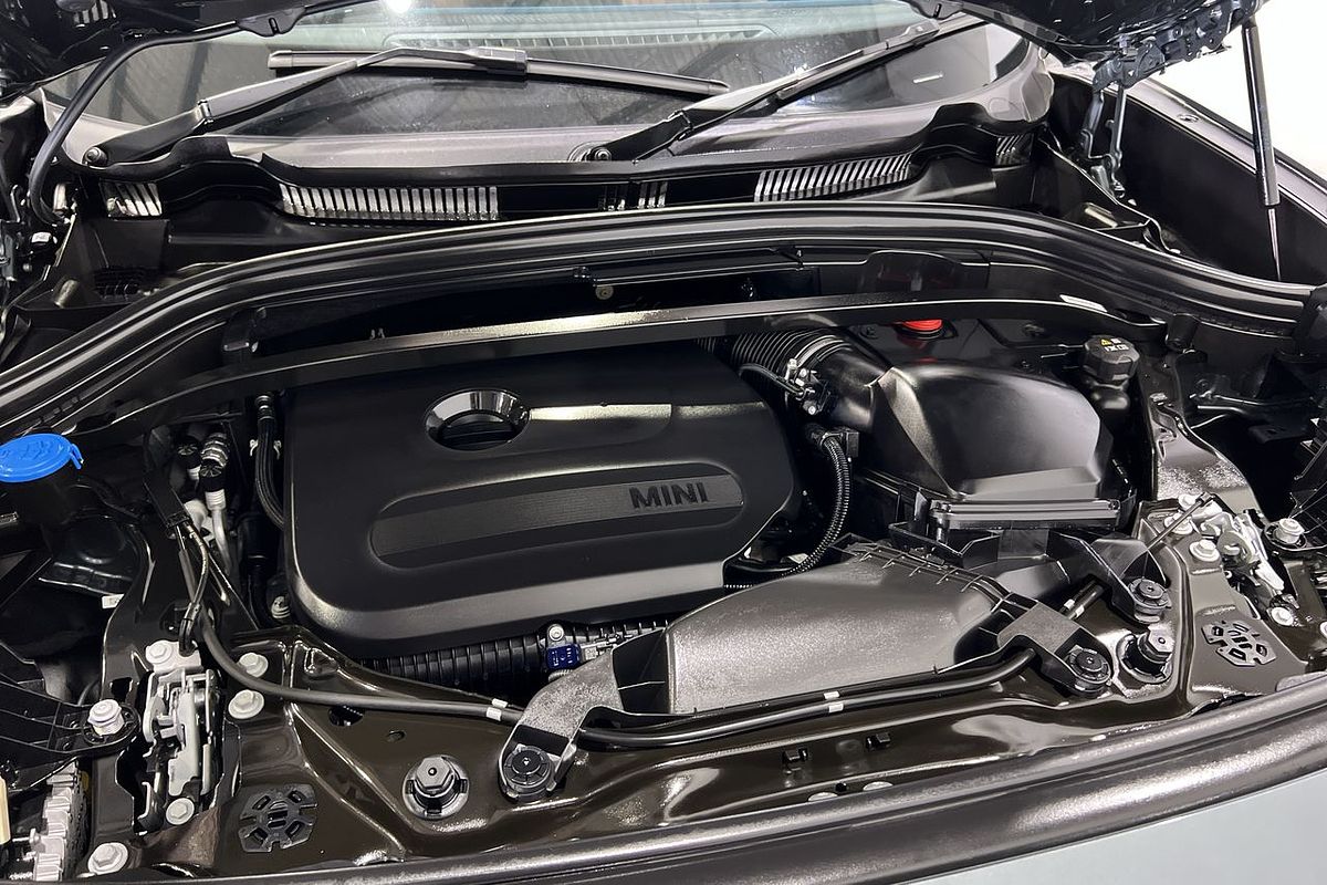 2025 MINI Countryman S Classic U25