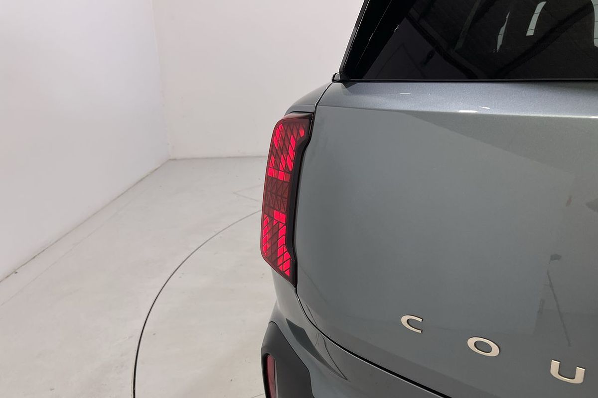 2025 MINI Countryman S Classic U25