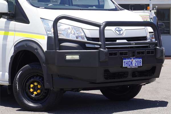 2022 Toyota Hiace Commuter GDH322R ELWB High Roof