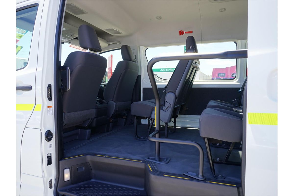 2022 Toyota Hiace Commuter GDH322R ELWB High Roof
