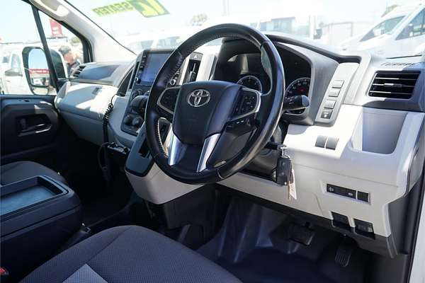2022 Toyota Hiace Commuter GDH322R ELWB High Roof