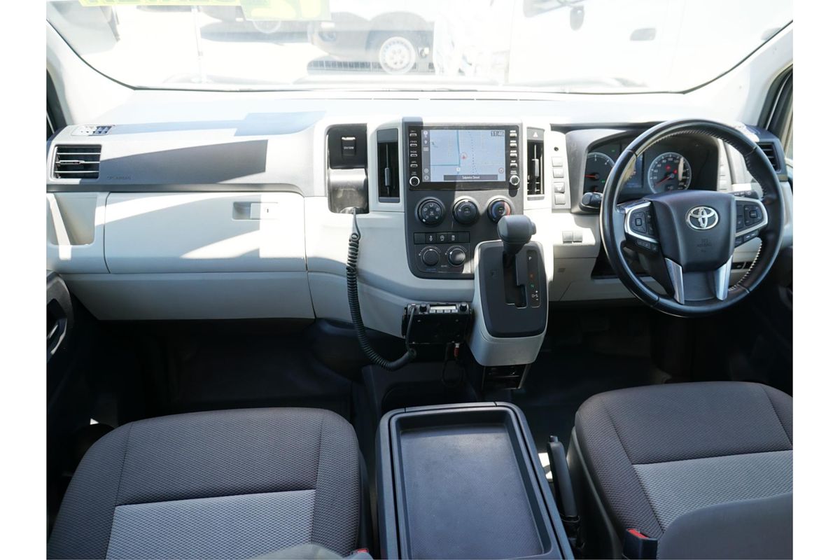 2022 Toyota Hiace Commuter GDH322R ELWB High Roof