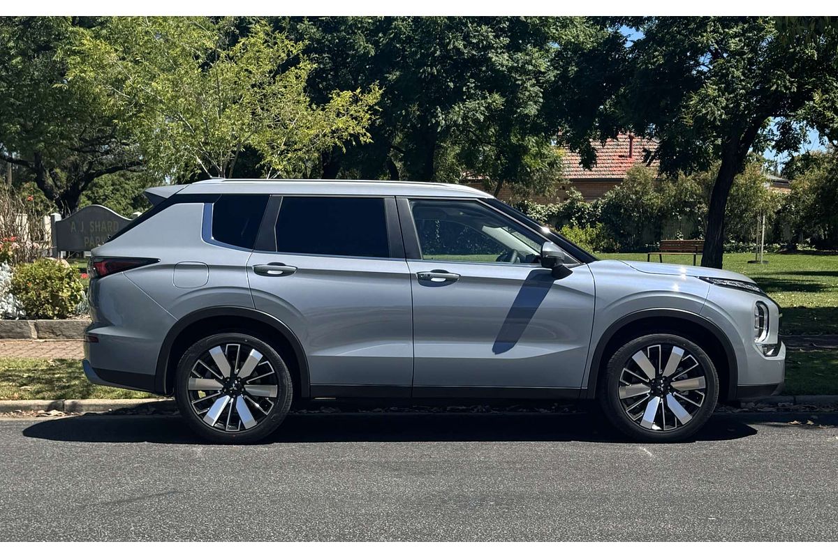 2025 Mitsubishi Outlander Aspire ZM