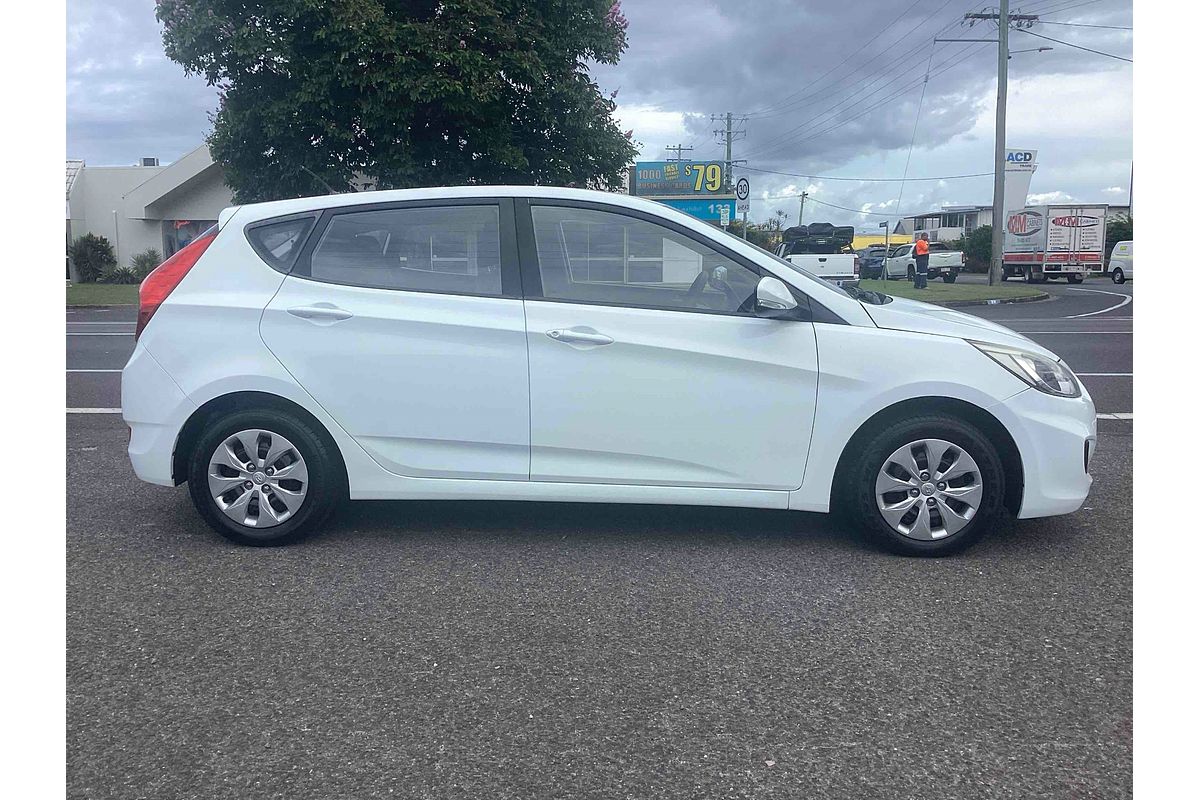 2015 Hyundai Accent Active RB3