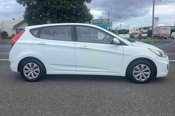2015 Hyundai Accent Active RB3