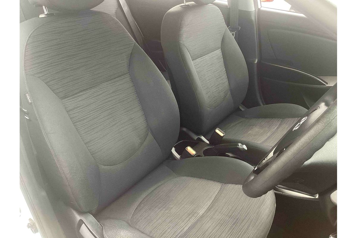 2015 Hyundai Accent Active RB3