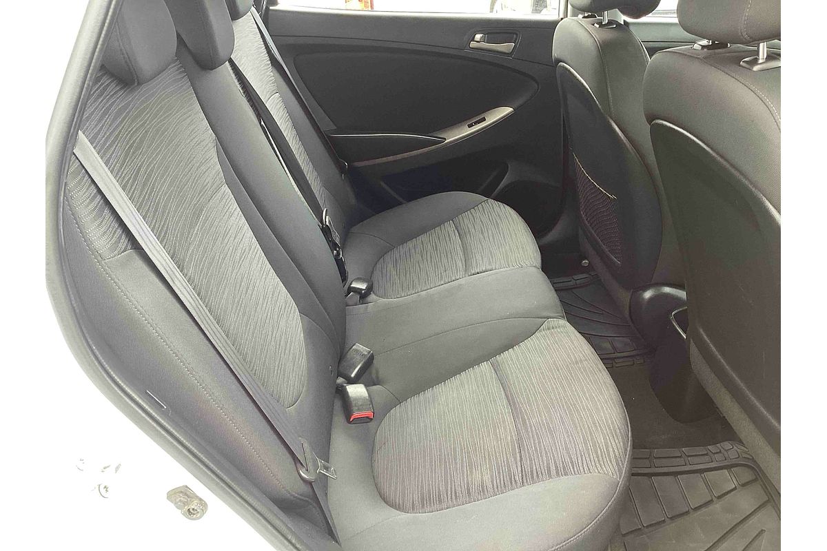 2015 Hyundai Accent Active RB3